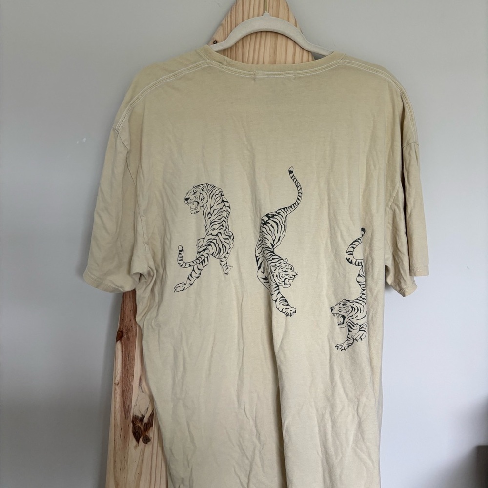 Urban Outfitters T-Shirt
